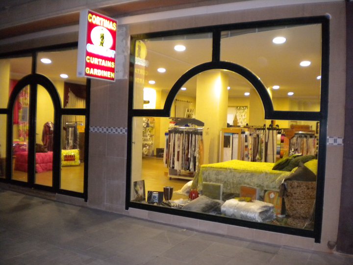 Cortinas Charlot